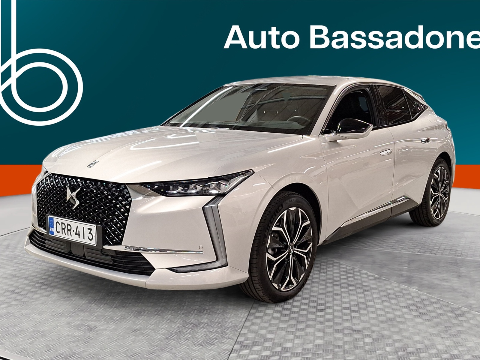 DS 4 E-Tense Plug-in Hybrid 225 Rivoli Business Automaatti / Peruutuskamera / Navigointi / LED ++ *** 3,9