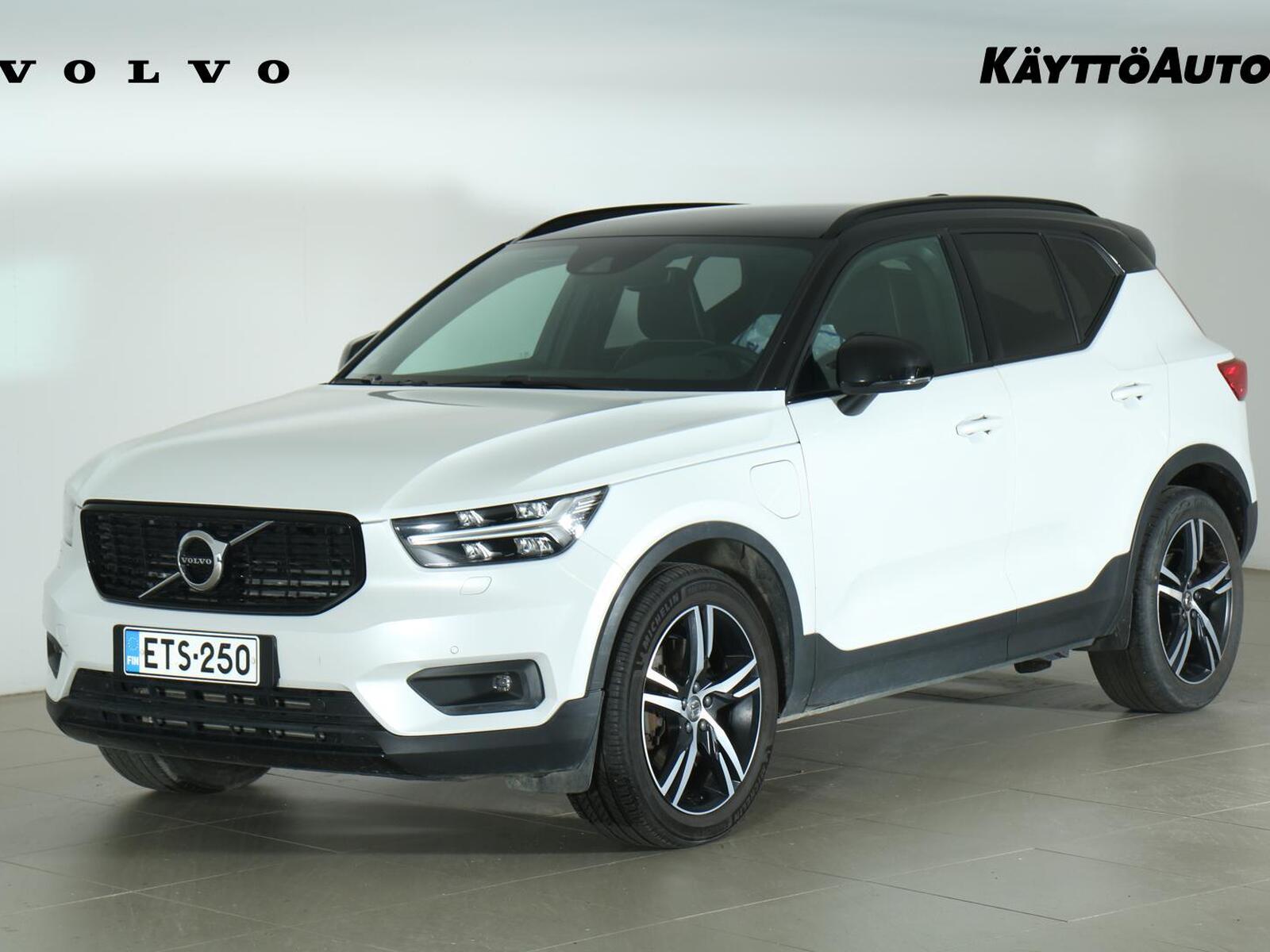 Volvo XC40 T5 TwE Business R-Design aut / Täydellinen merkkiliikken huoltokirja / Navi / Mukautuva vakkari / Pi