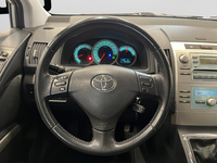 Toyota Corolla Verso vaihtoauto