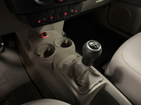 Volkswagen New Beetle vaihtoauto