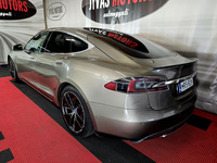 Tesla Model S vaihtoauto