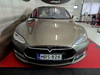 Tesla Model S vaihtoauto