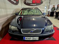Volvo V70 vaihtoauto