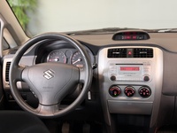 Suzuki Liana vaihtoauto