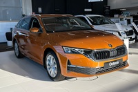 Combi 1.5 TSI 116 Style eTEC DSG Autom. - Korkokampanja 1,99% + kulut! - Automaattivaihteisto nyt veloituksetta | Canton Sound System | Webasto | Vetokoukku | Premium metalliväri Phoenix Orange heti ajoon Skoda Octavia