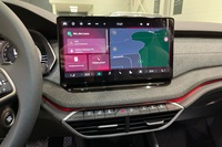 1.5 TSI 150 Style eTEC DSG Autom. - Uusi ja ajamaton - Nopeaan toimitukseen / Vetokoukku / Velvet Red Premiumväri / Sähköisesti säädettävät etuistuimet heti ajoon Skoda Octavia