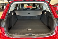1.0 EcoBoost Hybrid Powershift 155hv A7 Active Edition Wagon heti ajoon Ford Focus