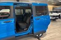 heti ajoon Ford Tourneo Courier