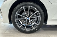 heti ajoon BMW 3-sarja