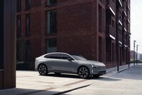 heti ajoon Volvo ES90