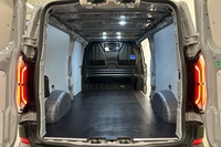 heti ajoon Ford Transit Custom