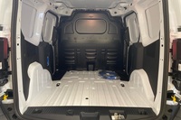 heti ajoon Ford Transit Courier