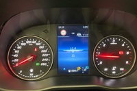 heti ajoon Mercedes-Benz Vito