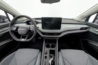 85x 4x4 Style - **Lounge sisusta / Vetokoukku / Maxx-paketti / Heti ajoon** heti ajoon Skoda Enyaq