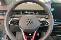 Tourer GTX 4MOTION 75-v Juhlamalli 250 kW, akku 86 kWh heti ajoon Volkswagen ID.7