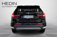 25e A xDrive Charged Plus//LATAUSHYBRIDI//KAMPANJAMALLI *** Tähän autoon talvirenkaat 980 € heti ajoon BMW X1
