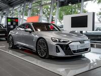 heti ajoon Audi e-tron GT