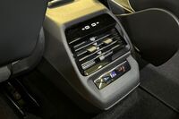 Pro 4MOTION Elegance 75-v Juhlamalli 210 kW, akku 77 kWh* Heti toimitukseen* heti ajoon Volkswagen ID.4