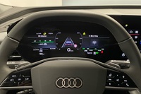 Performance Kattavin lisävarustein ja 632km WLTP toimintamatkalla! heti ajoon Audi Q6 e-tron