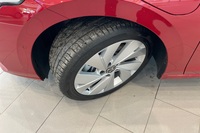Comfort 75-v Juhlamalli eHybrid 150 kW (PHEV) DSG | Korkotarjous 1,49 %| Led valot | Light assist | heti ajoon Volkswagen Golf