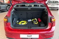 Comfort 75-v Juhlamalli eHybrid 150 kW (PHEV) DSG | Korkotarjous 1,49 %| Led valot | Light assist | heti ajoon Volkswagen Golf