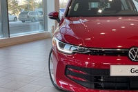Comfort 75-v Juhlamalli eHybrid 150 kW (PHEV) DSG | Korkotarjous 1,49 %| Led valot | Light assist | heti ajoon Volkswagen Golf