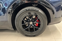 heti ajoon Porsche Cayenne