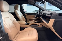 heti ajoon Porsche Cayenne