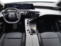 heti ajoon Peugeot E-3008