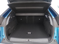 heti ajoon Peugeot E-3008