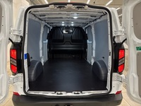 heti ajoon Ford Transit Custom