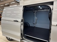 heti ajoon Ford Transit Custom