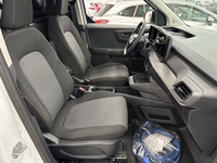 heti ajoon Ford Transit Courier