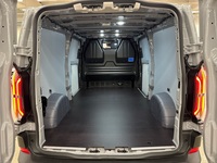 heti ajoon Ford Transit Custom
