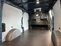heti ajoon Ford Transit Custom
