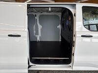 heti ajoon Ford Transit Custom