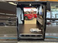 heti ajoon Ford Transit Custom