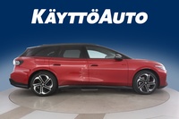 Tourer GTX 4MOTION 75-v Juhlamalli 250 kW, akku 86 heti ajoon Volkswagen ID.7