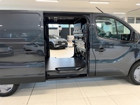 heti ajoon Nissan Primastar