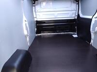 heti ajoon Nissan Primastar