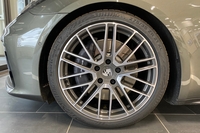 heti ajoon Porsche Panamera