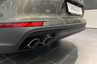 heti ajoon Porsche Panamera