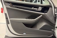 heti ajoon Porsche Panamera