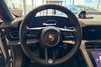 heti ajoon Porsche Taycan