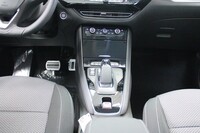 Design&Tech 225 PHEV FWD A8 heti ajoon Opel Grandland