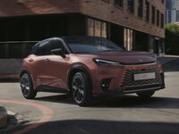 uusi Lexus LBX