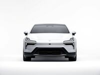 uusi Polestar 4