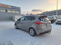 Kia Carens vaihtoauto