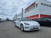 Tesla Model 3 vaihtoauto