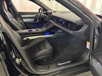 Porsche Taycan vaihtoauto